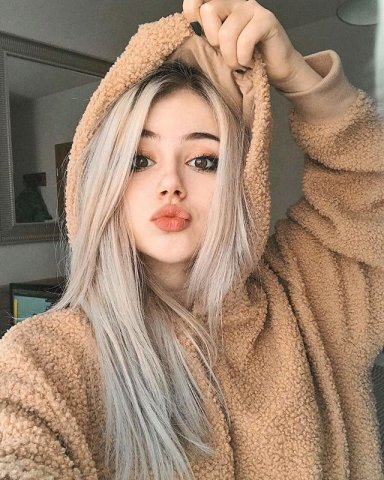 Angelyca105